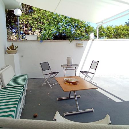 Cottage La Roccia Merine Экстерьер фото